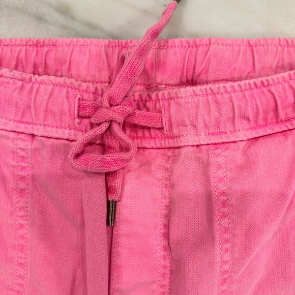 SUNDRY pink cargo joggers in size SUNDRY sizing of 2 which is like a medium. - Picture 13 of 13